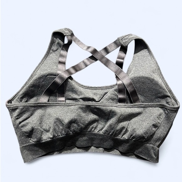 PUMA Women's NWT Seamless Padded Sports Bra | Heather Grey | Size 2XL - Picture 3 of 5